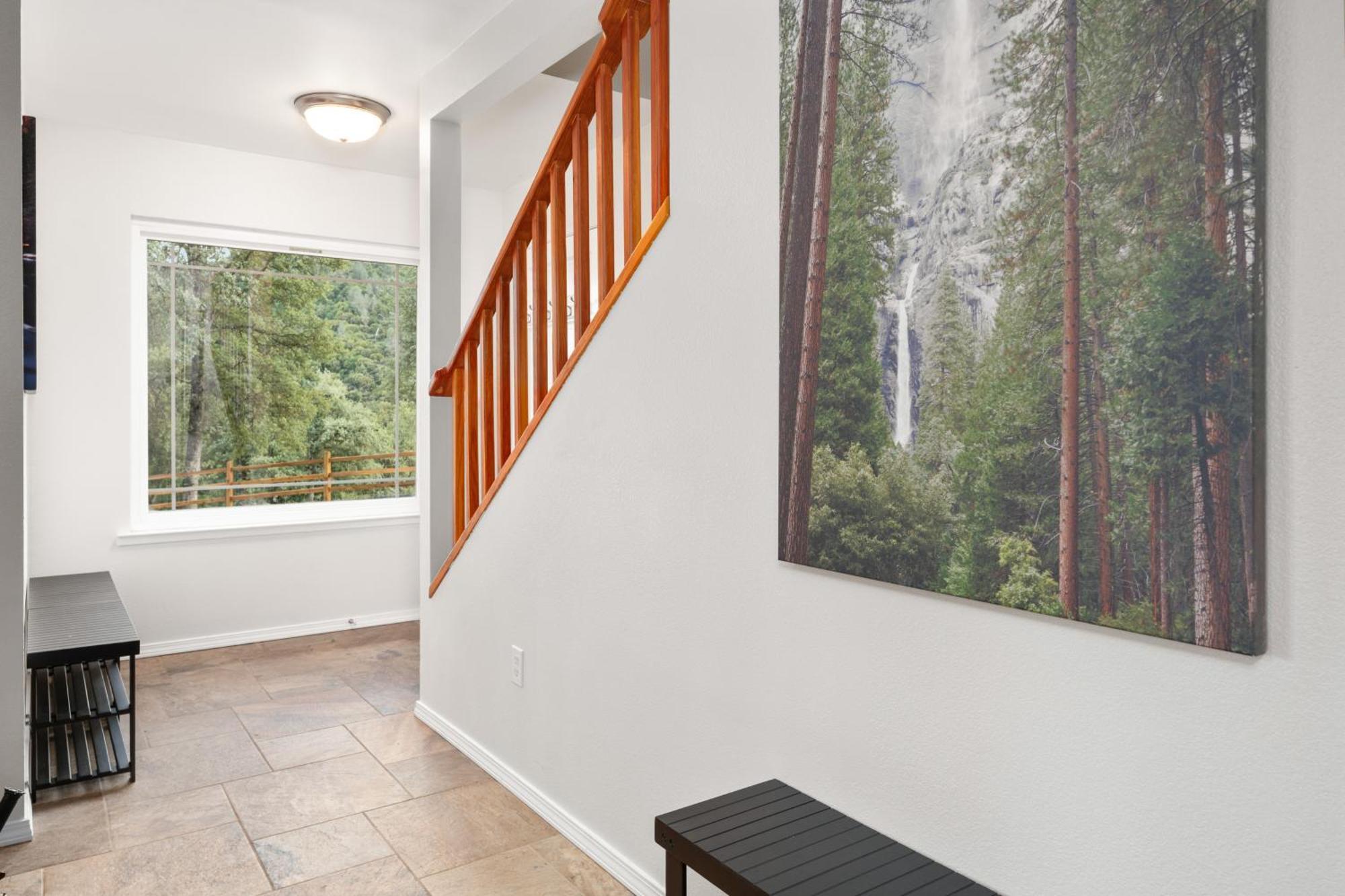 Rivertop Hideaway With Huge Views-hot Tub-ev-more! * Ahwahnee